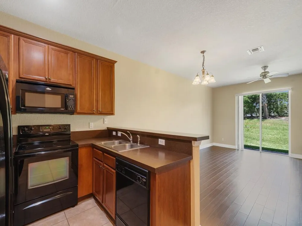 1189 Normandie Way Vero Beach, FL 32960