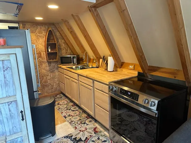 152 Rocky Acres Rd Lewisburg, KY 42256