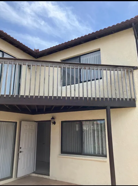 3272 Sand Court