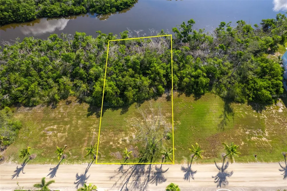 7061 PALM ISLAND DRIVE #Lot 69 Placida, FL 33946