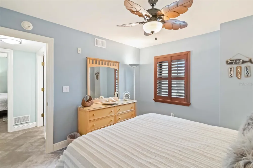 50 MEREDITH DRIVE #8 Englewood, FL 34223