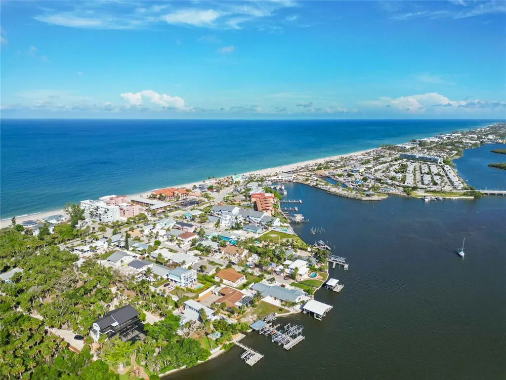 50 MEREDITH DRIVE #8 Englewood, FL 34223