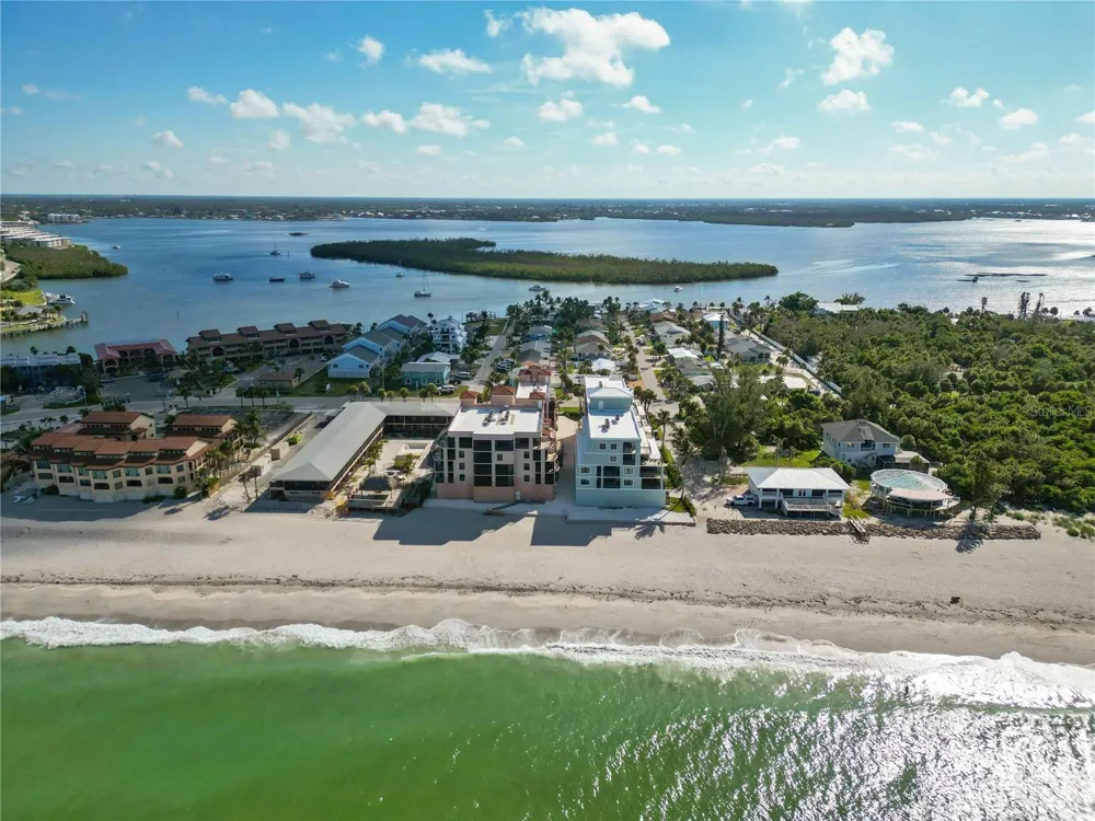 50 MEREDITH DRIVE #8 Englewood, FL 34223