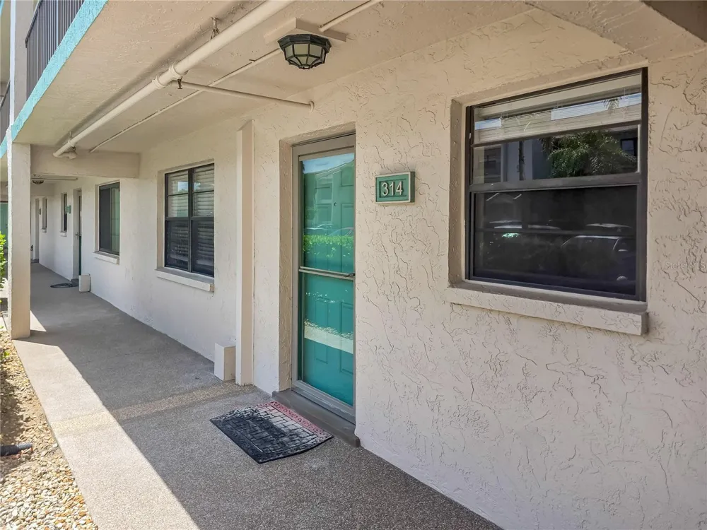 175 KINGS HIGHWAY #Bldg 3 UNIT 314 Punta Gorda, FL 33983