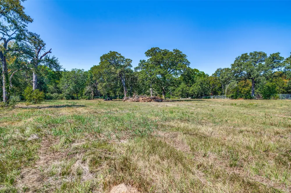 4105 Hickory Tree Road Balch Springs, TX 75180