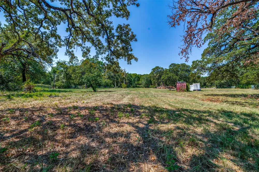 4105 Hickory Tree Road Balch Springs, TX 75180