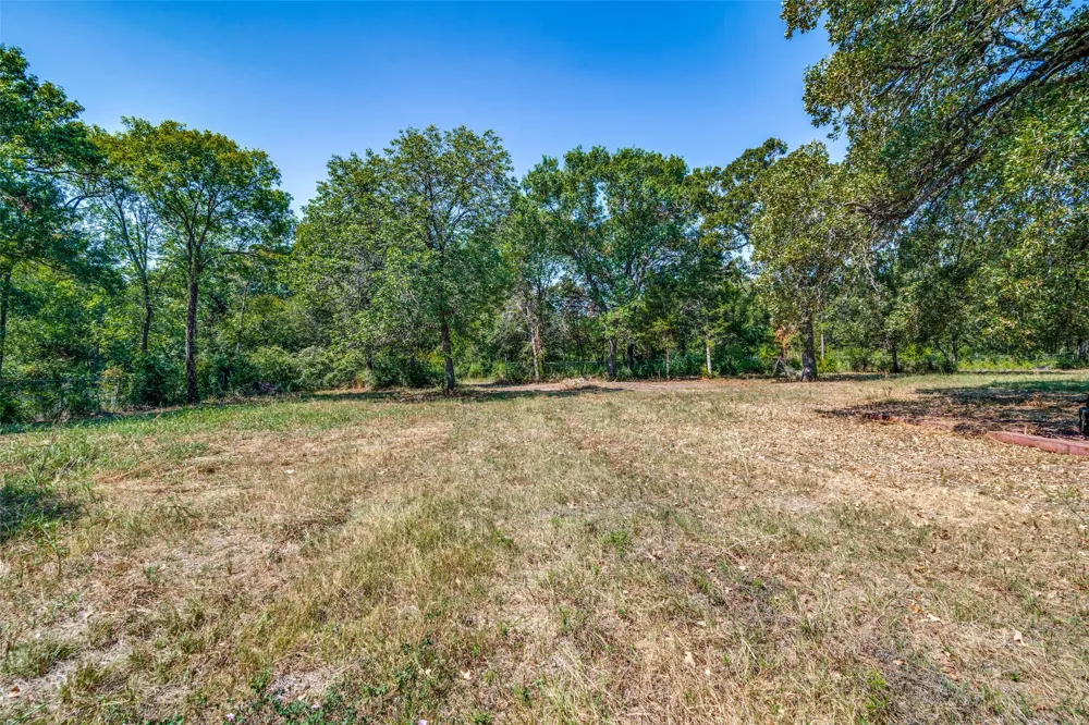 4105 Hickory Tree Road Balch Springs, TX 75180
