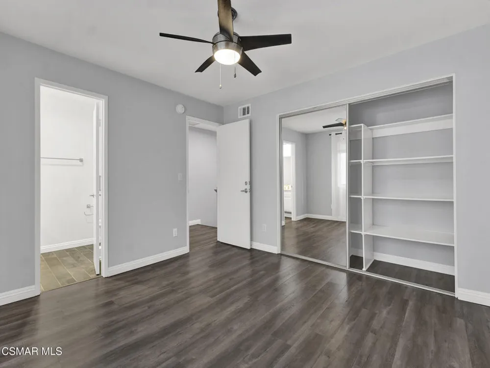4230 Whitsett Avenue #9 Studio City, CA 91604