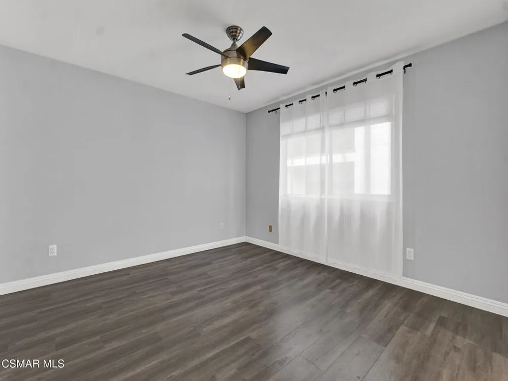 4230 Whitsett Avenue #9 Studio City, CA 91604