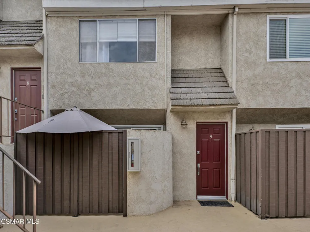 4230 Whitsett Avenue #9 Studio City, CA 91604