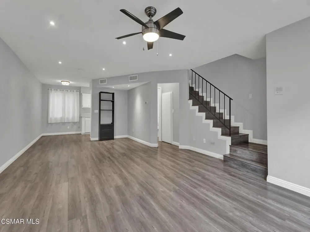 4230 Whitsett Avenue #9 Studio City, CA 91604