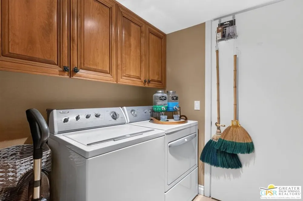 216 Kavenish Drive Rancho Mirage, CA 92270