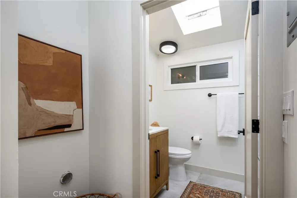 223 Howland Canal Venice, CA 90291