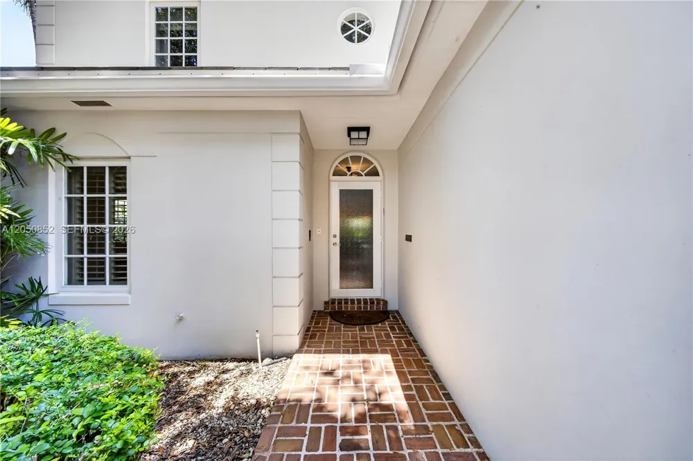 4820 Campo Sano Ct Coral Gables, FL 33146