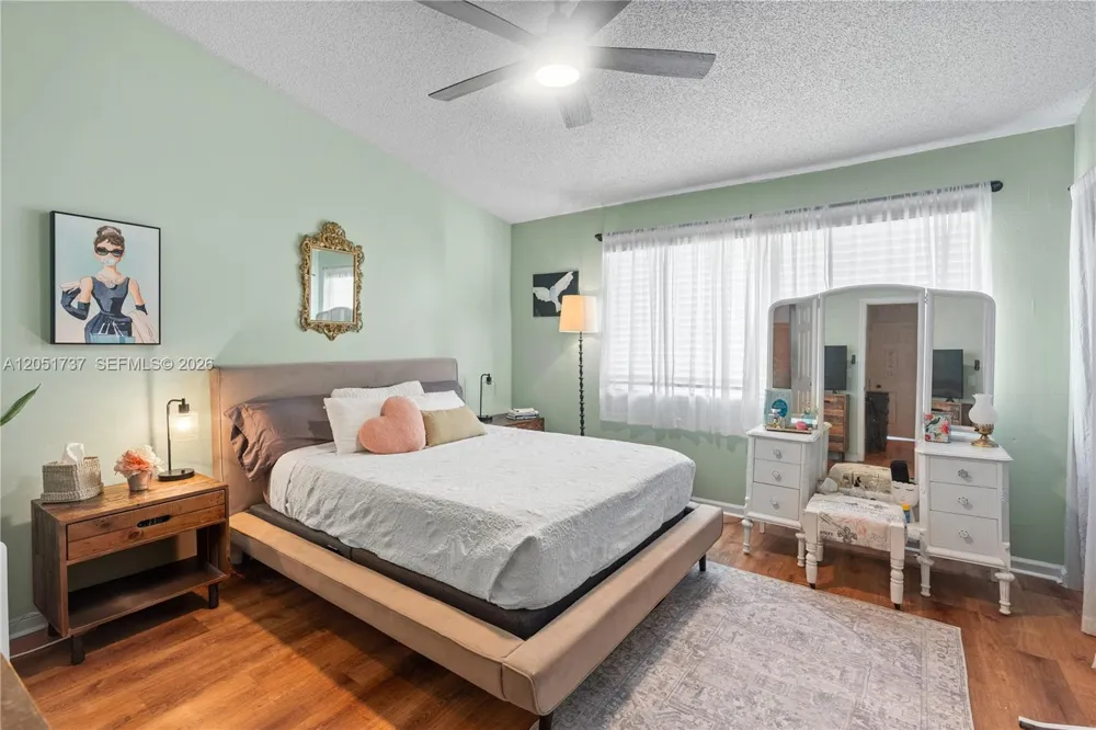 9928 NW 57th Manor Coral Springs, FL 33076