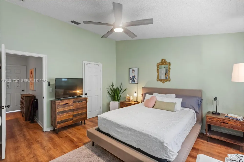 9928 NW 57th Manor Coral Springs, FL 33076
