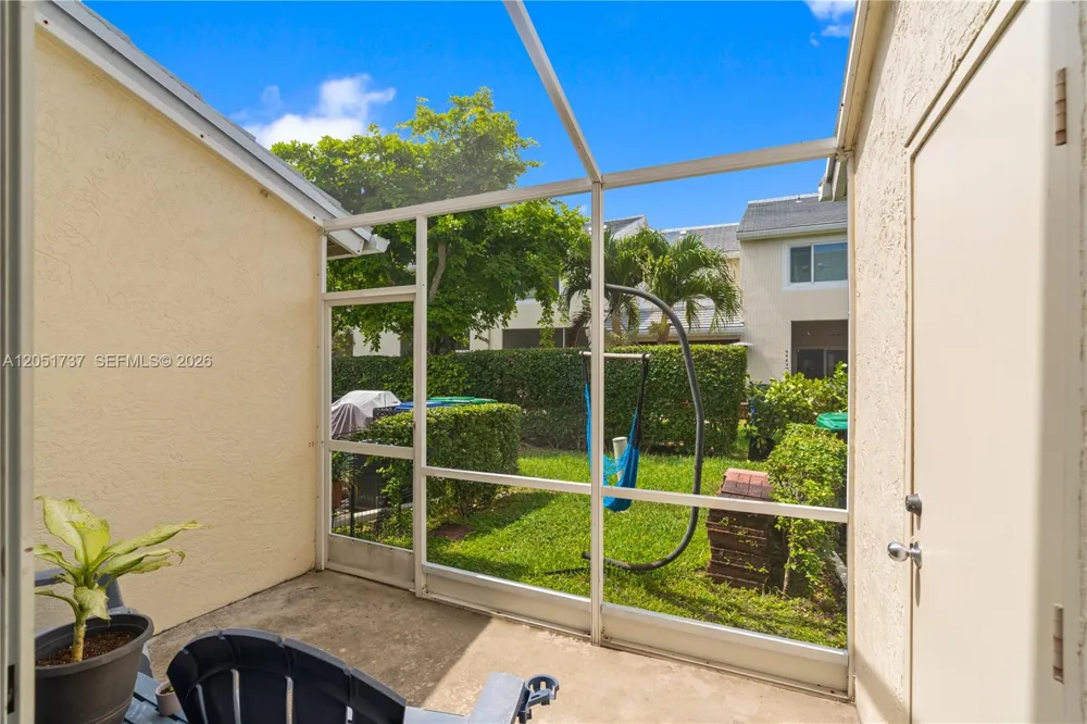 9928 NW 57th Manor Coral Springs, FL 33076