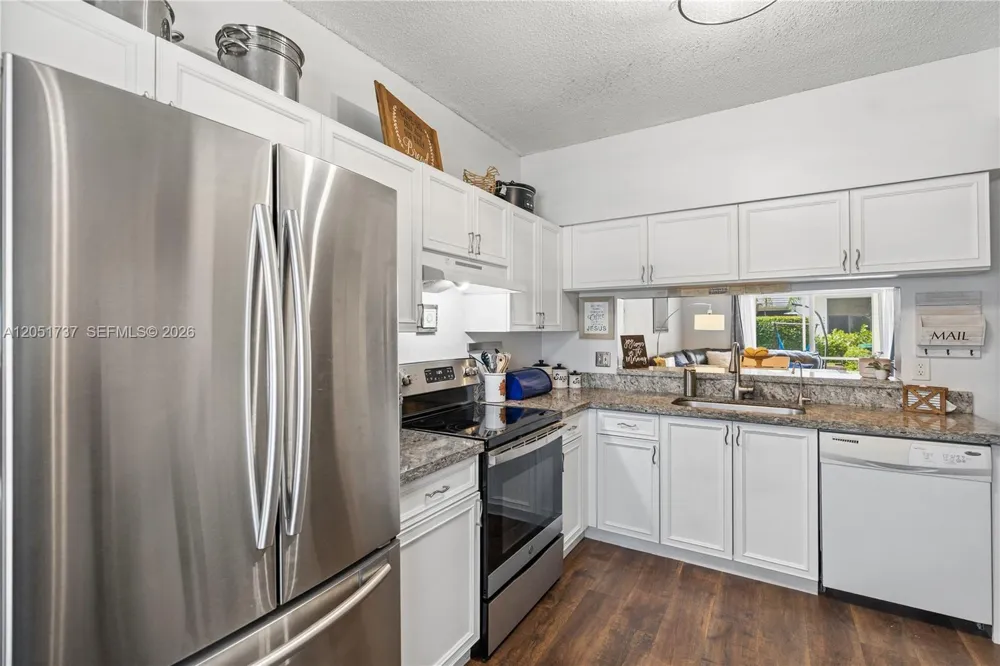 9928 NW 57th Manor Coral Springs, FL 33076