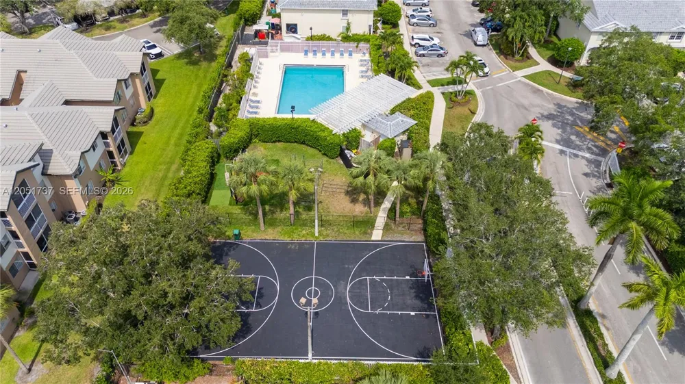 9928 NW 57th Manor Coral Springs, FL 33076