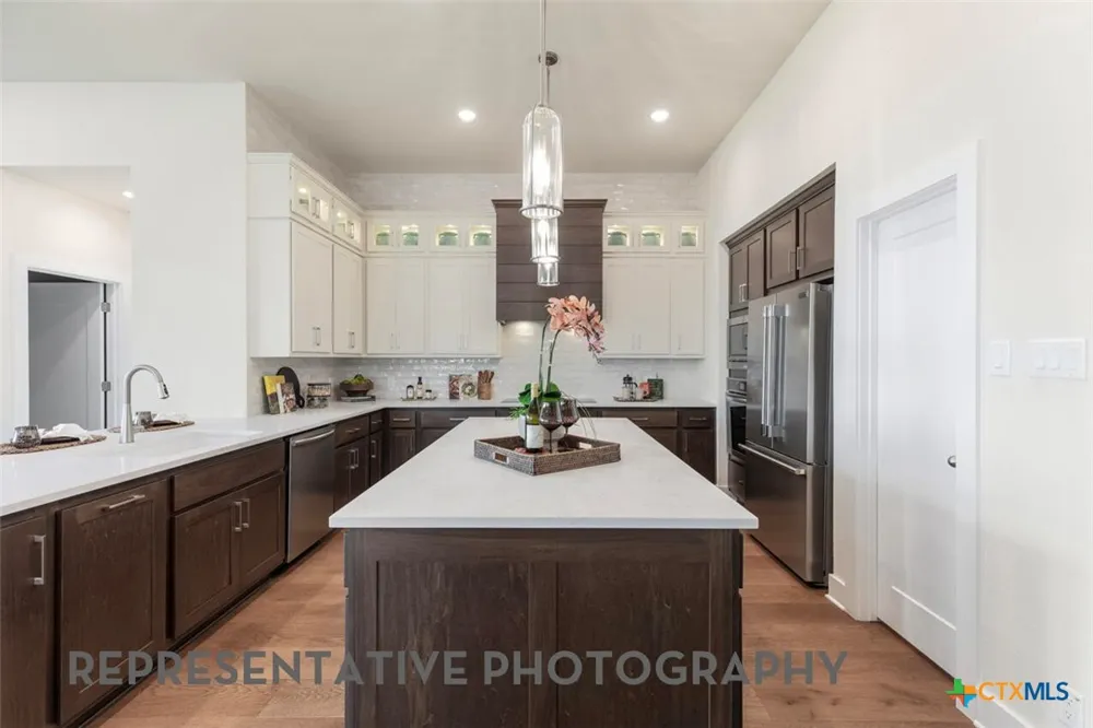 207 Jackson River Loop Kyle, TX 78640