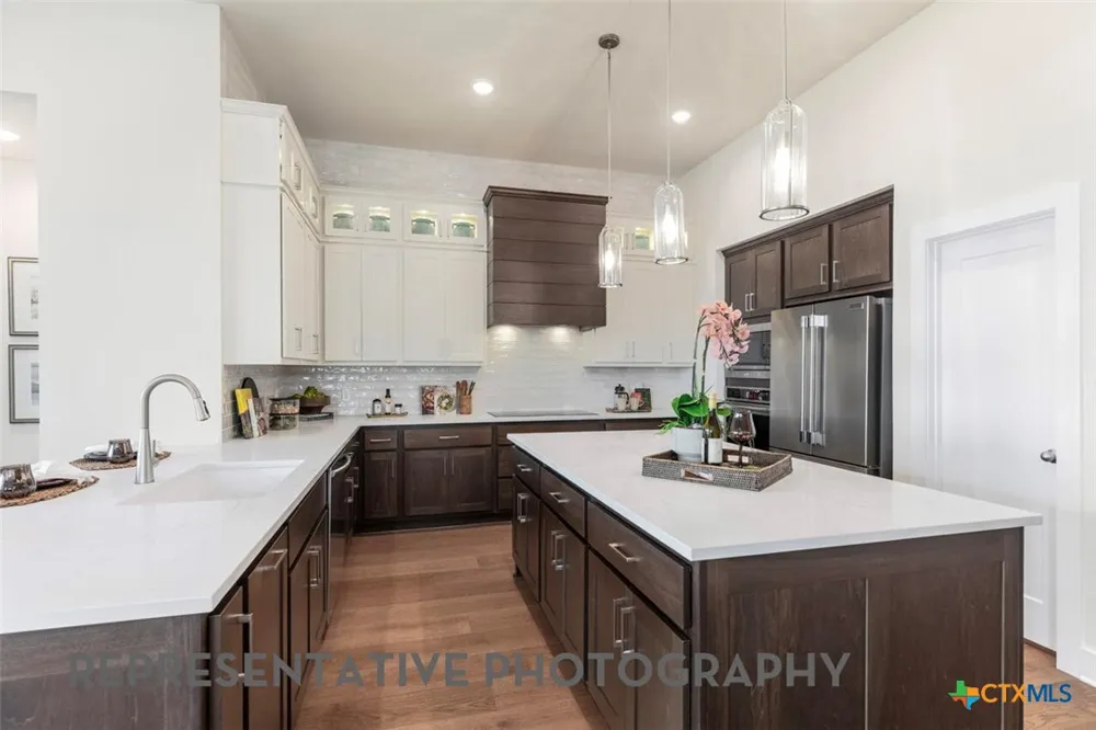 207 Jackson River Loop Kyle, TX 78640