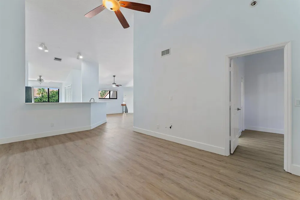 204 Sea Oats Drive #G Juno Beach, FL 33408