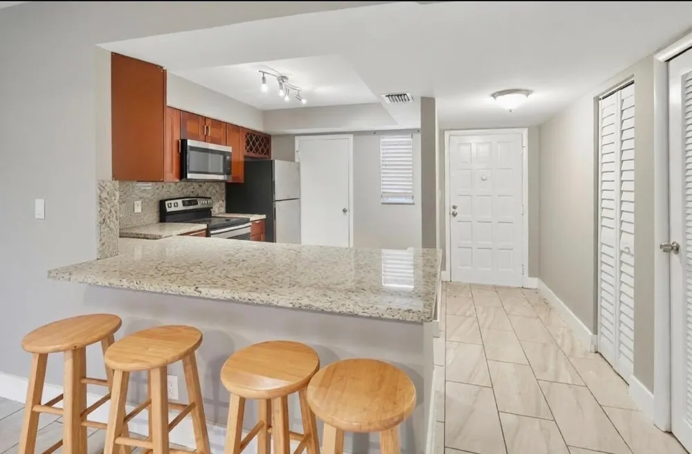 6301 Falls Circle Drive #111 Lauderhill, FL 33319
