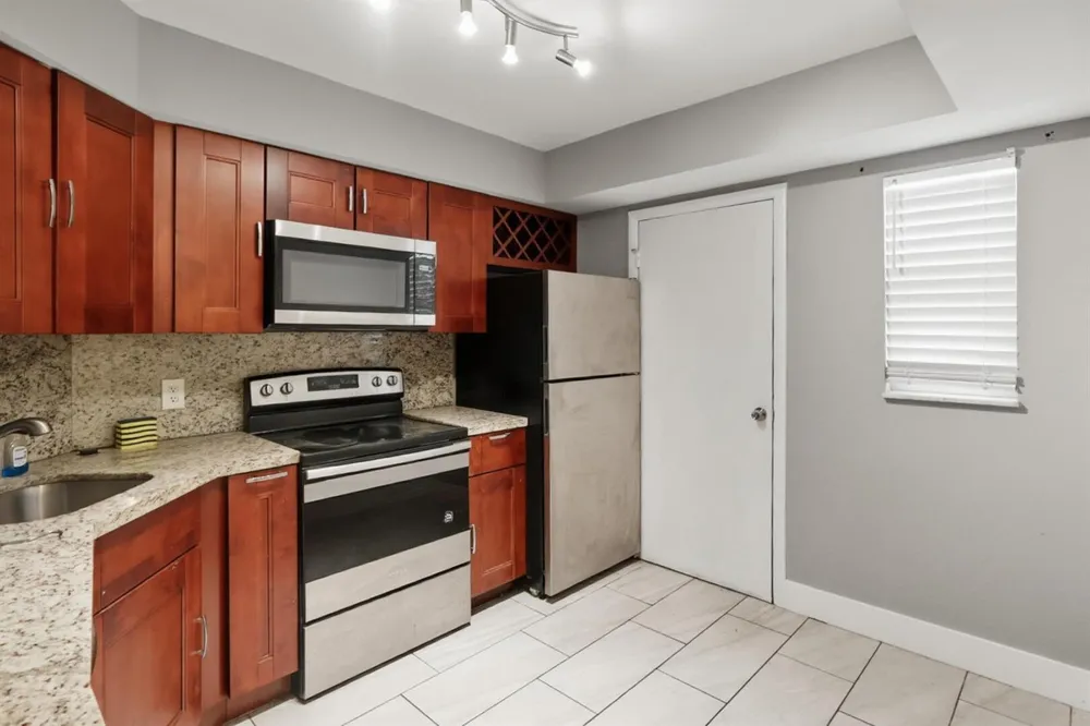 6301 Falls Circle Drive #111 Lauderhill, FL 33319