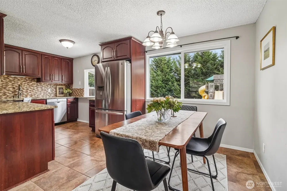 17401 SE 264TH STREET Covington, WA 98042