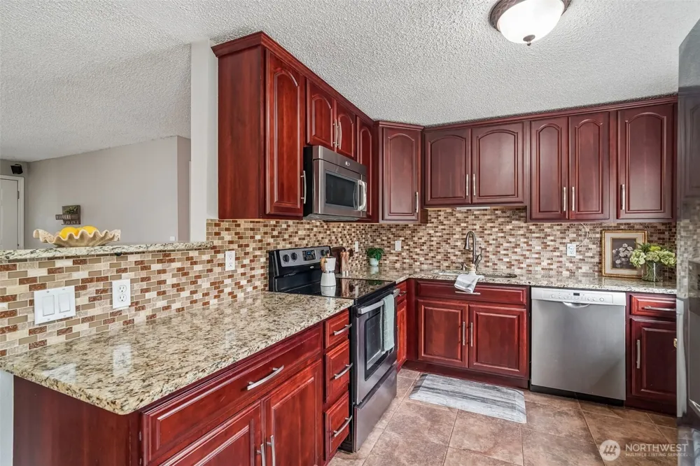 17401 SE 264TH STREET Covington, WA 98042