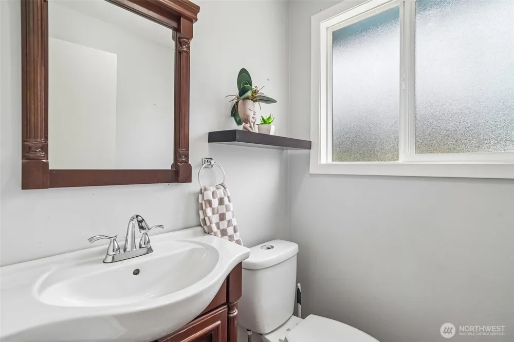 17401 SE 264TH STREET Covington, WA 98042