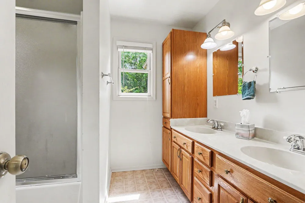40305 14th Avenue Bloomingdale Township, MI 49026