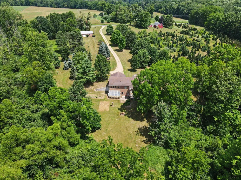 40305 14th Avenue Bloomingdale Township, MI 49026