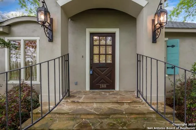 188 CLAYWELL DR Alamo Heights, TX 78209