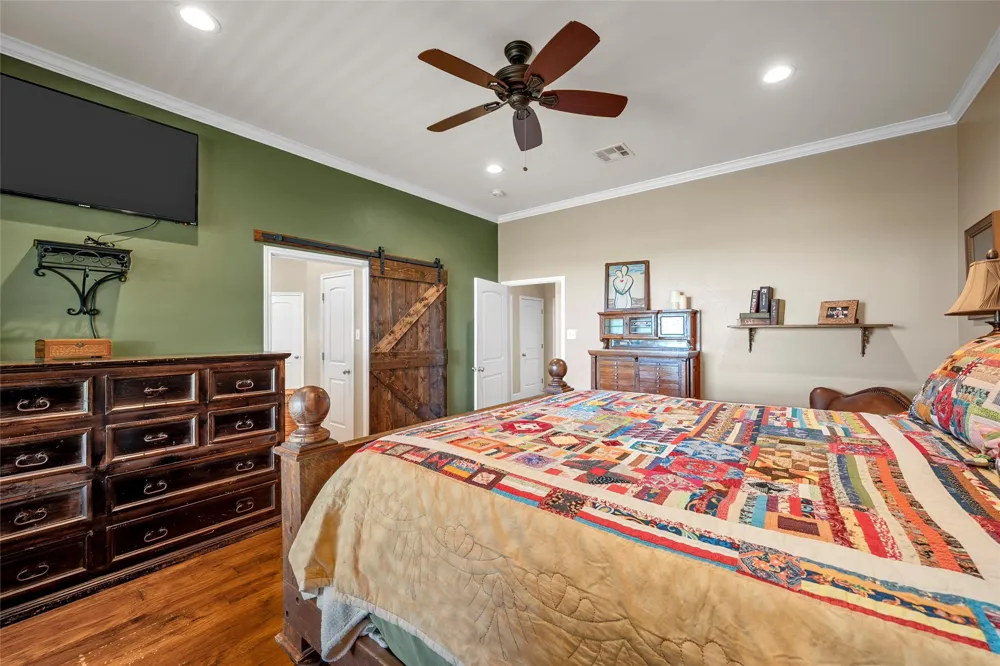 180 Hcr 2224 E Aquilla, TX 76622