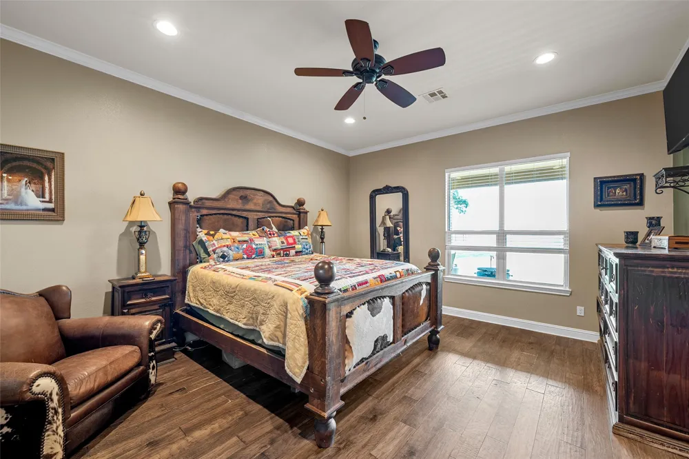 180 Hcr 2224 E Aquilla, TX 76622
