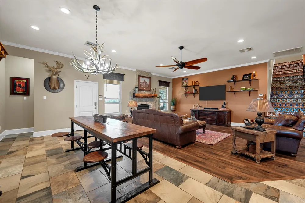 180 Hcr 2224 E Aquilla, TX 76622