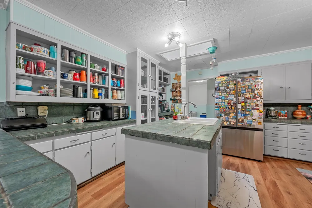 204 Oakland Place Marlin, TX 76661