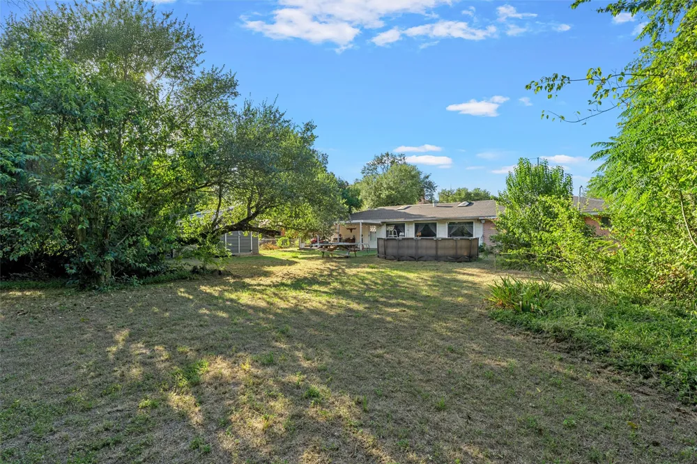 204 Oakland Place Marlin, TX 76661