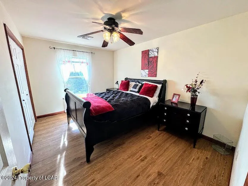 228 PINE VALLEY LANE Hazle, PA 18202