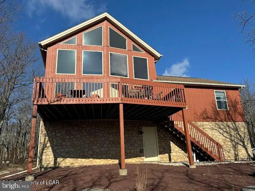228 PINE VALLEY LANE Hazle, PA 18202