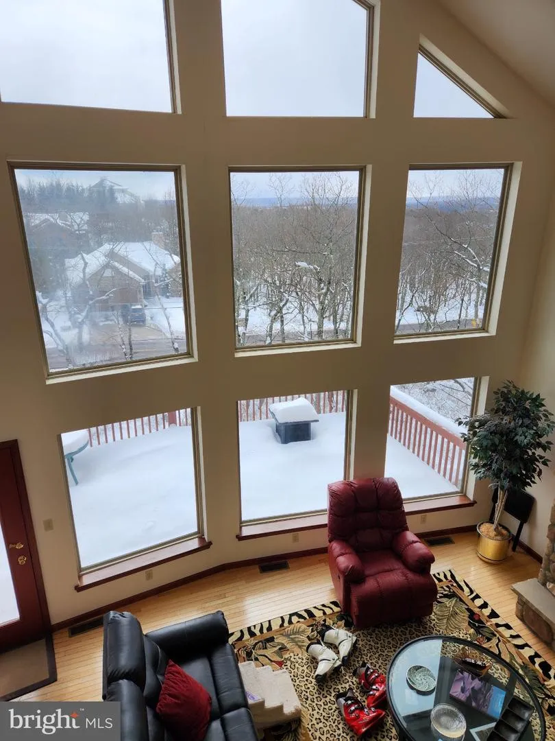 228 PINE VALLEY LANE Hazle, PA 18202