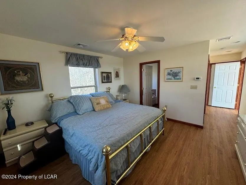 228 PINE VALLEY LANE Hazle, PA 18202