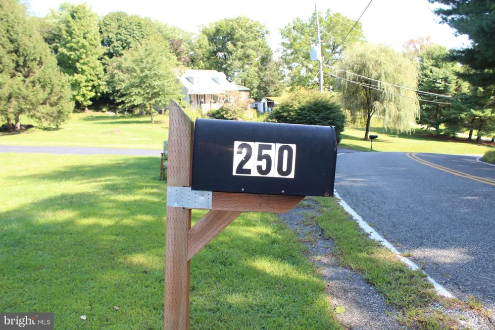 250 INDIAN LANE Boyertown, PA 19512