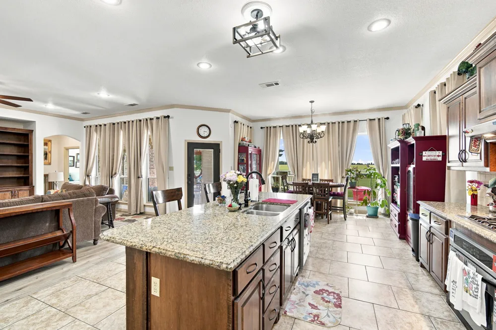 125 Hcr 3131 Hillsboro, TX 76645