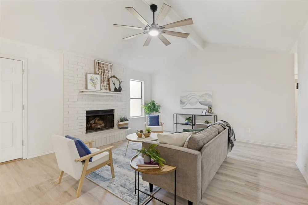 6348 Park Drive Watauga, TX 76148