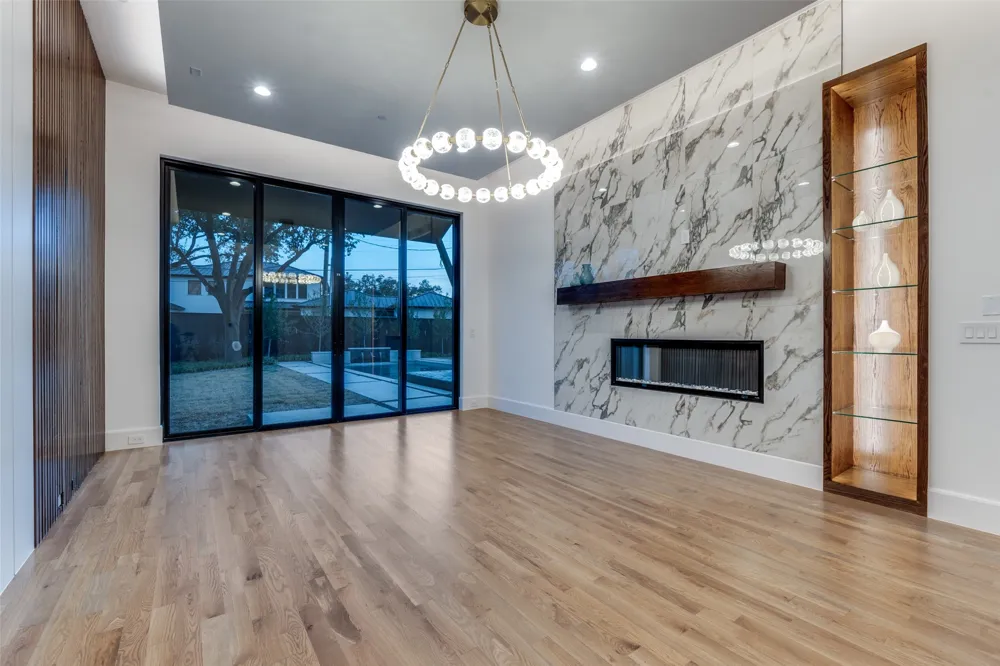 6006 Meadow Crest Dallas, TX 75230