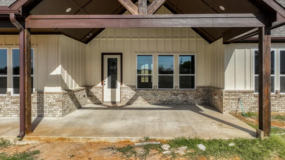 Three Quarter Loop Poolville, TX 76487