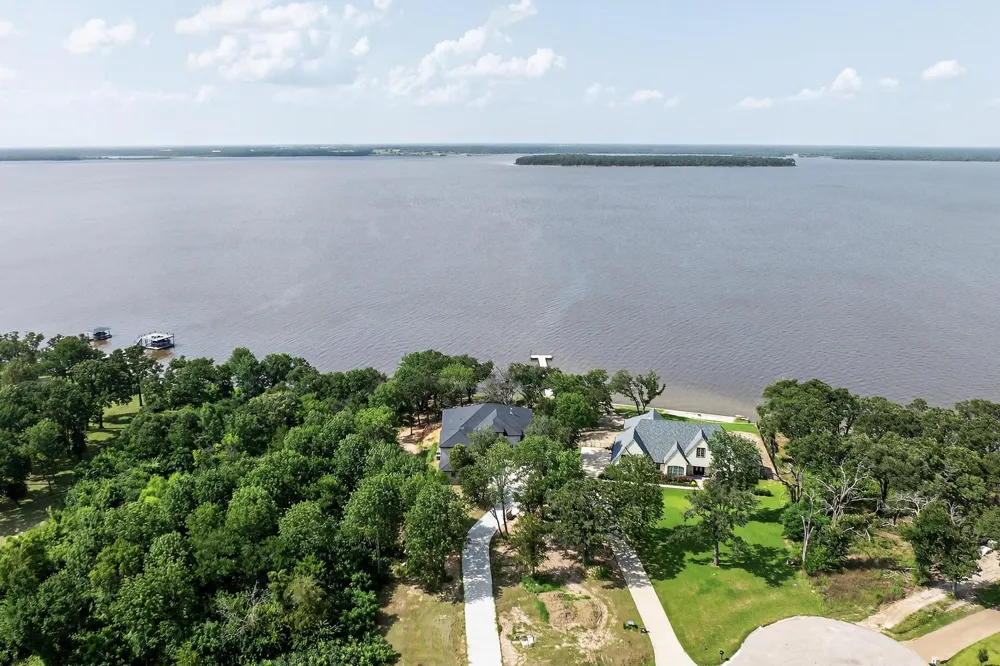 8743 Southern Shore Court Kemp, TX 75143