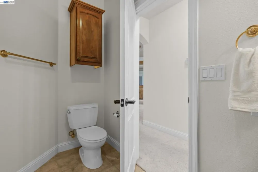 2110 Cadjew St Redding, CA 96003